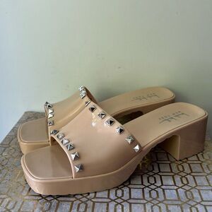 Nicole Miller New York Telco Studded Slip On Heeled Sandals Women's size 9